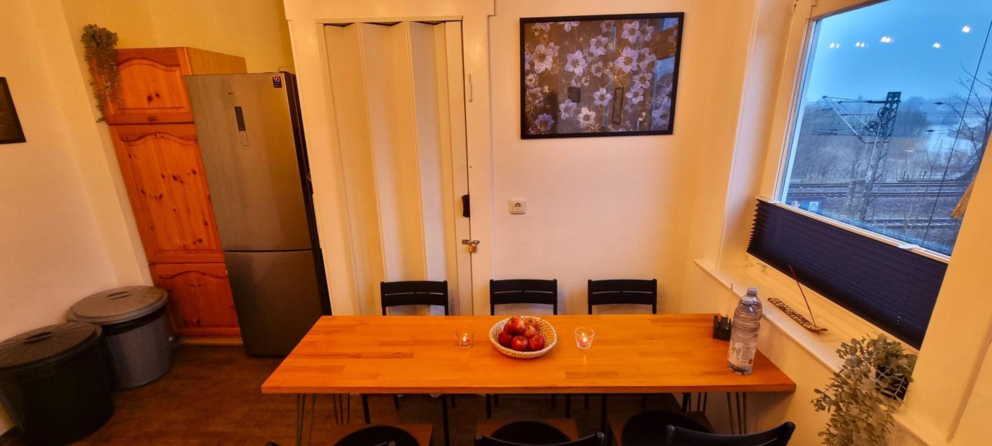 Nigella Apartment Direkt Am Hauptbahnhof Celle Fur 6 Personen Mit Kostenfreiem Parkplatz Voll Ausgestatteter Kuche Elite Standard Eksteriør bilde